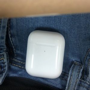 Apple AirPods